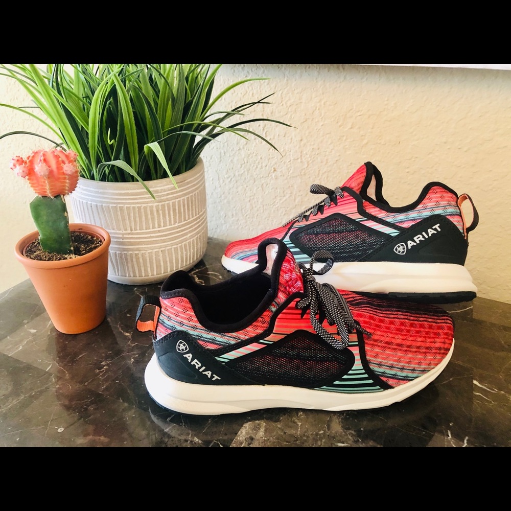 Ariat Fuse Sport tennis shoes